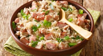 Experimente o melhor Arroz carreteiro na panela de pressão